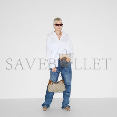    GUCC GG EMBLEM MEDIUM SHOULDER BAG 815216